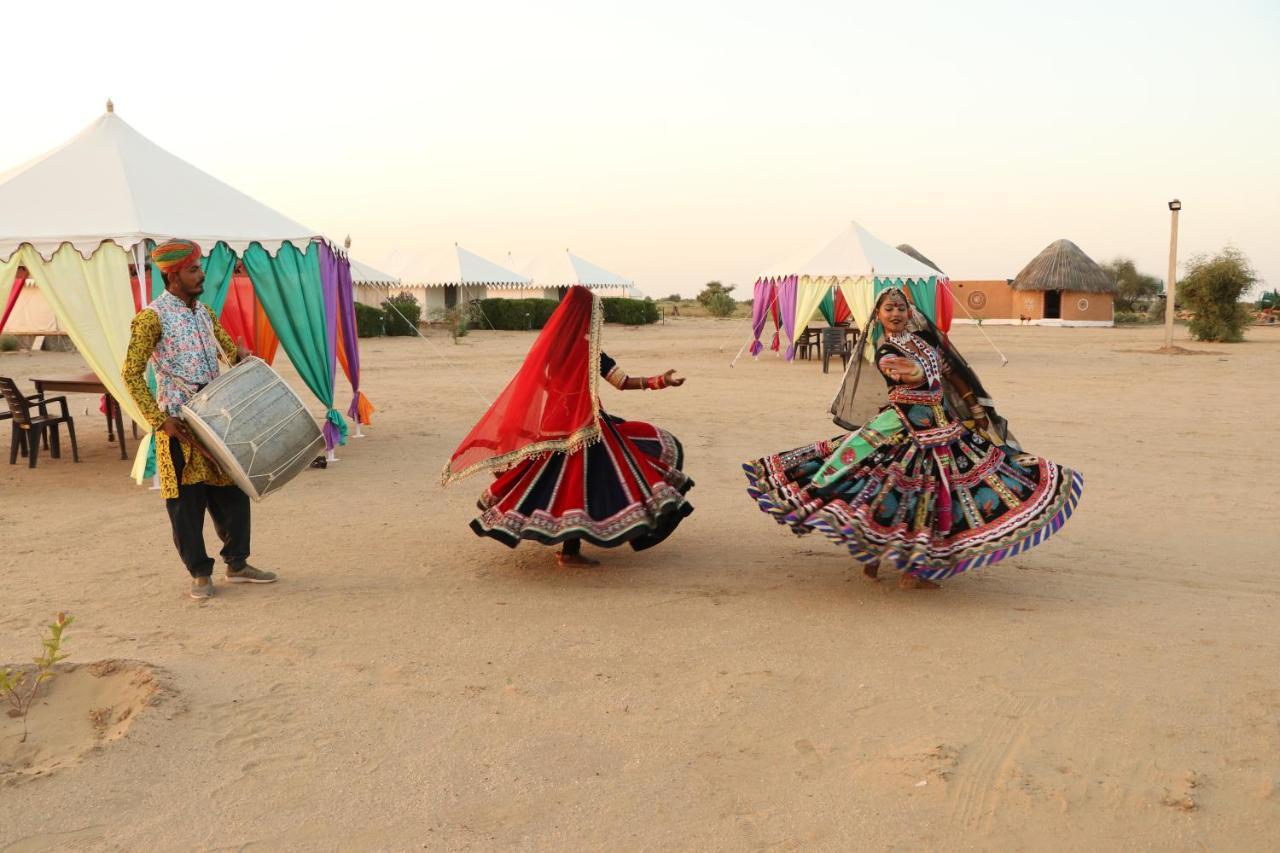 Sunny Desert Camp Kūri Extérieur photo