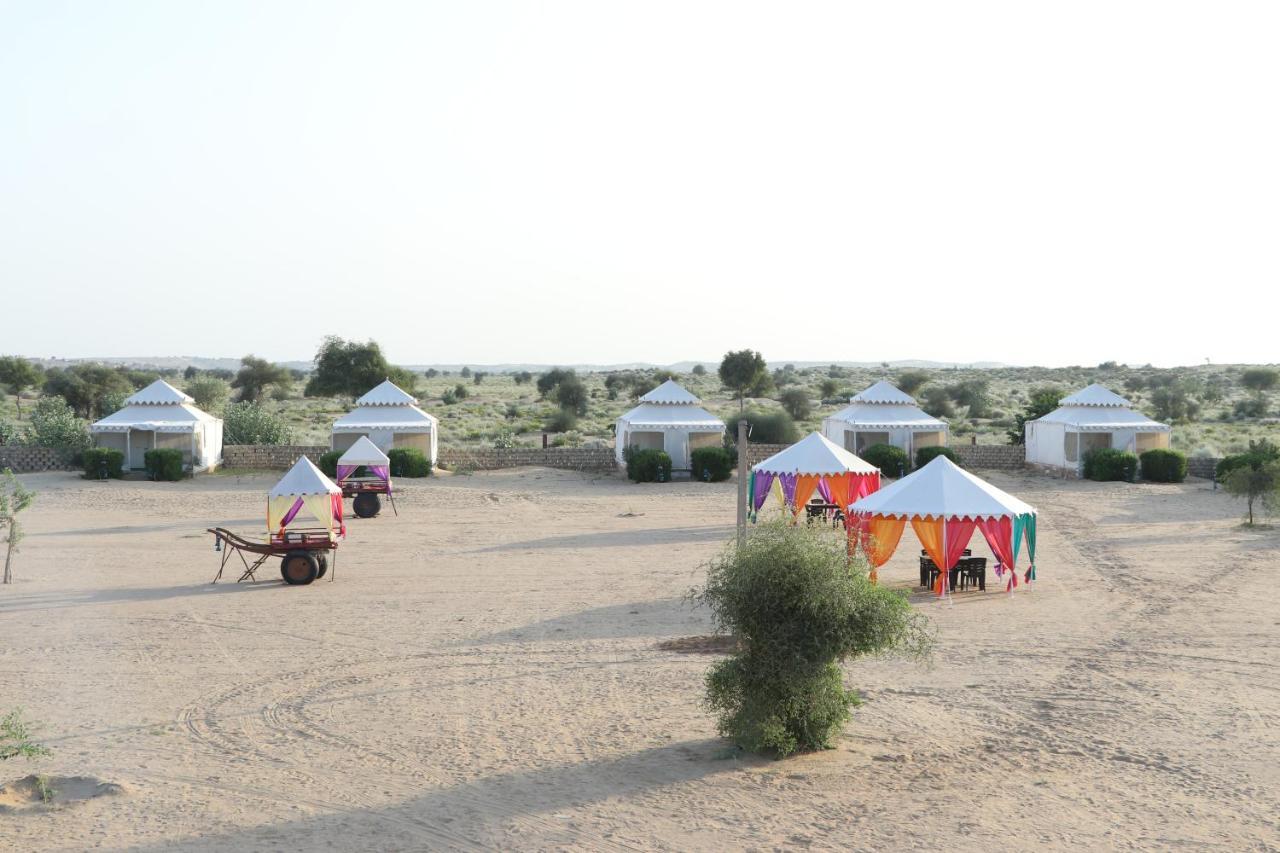 Sunny Desert Camp Kūri Extérieur photo