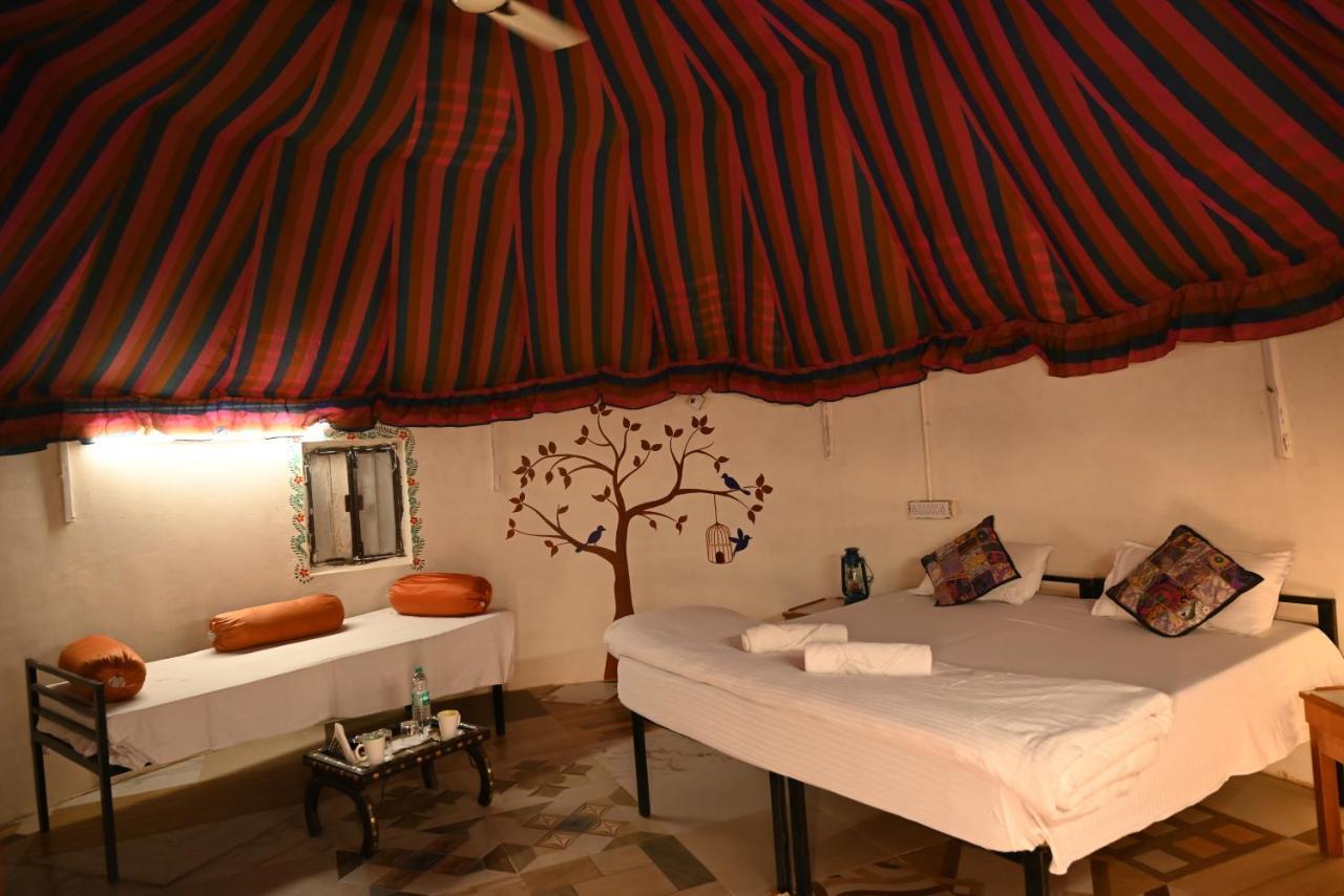 Sunny Desert Camp Kūri Extérieur photo