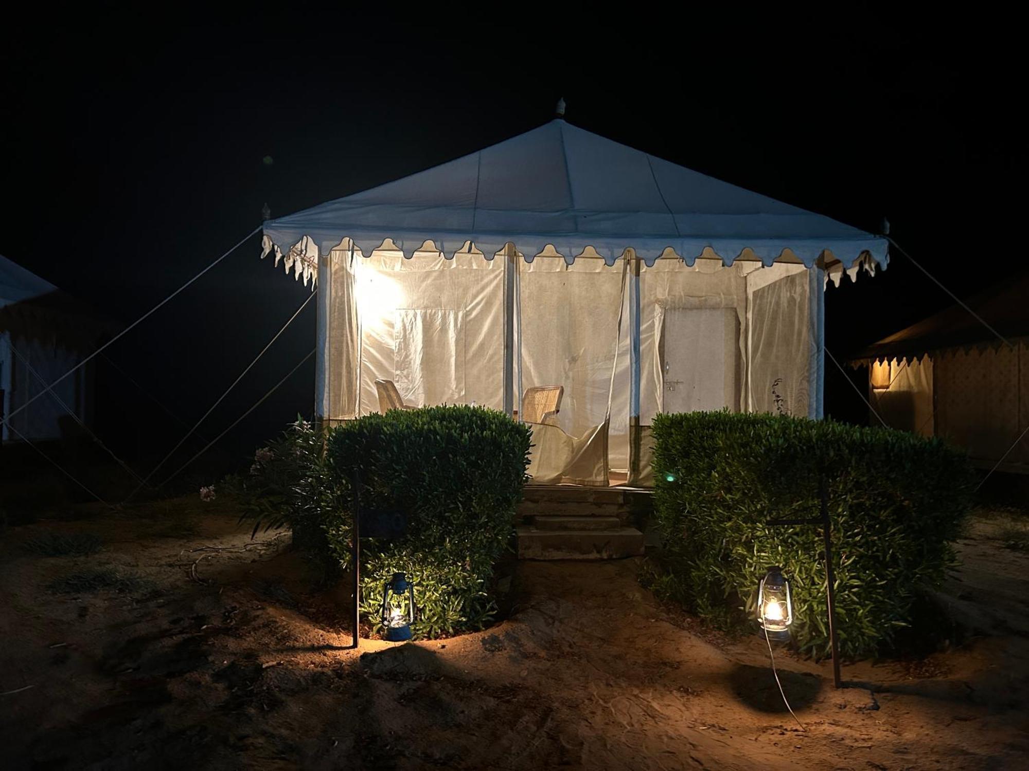 Sunny Desert Camp Kūri Extérieur photo