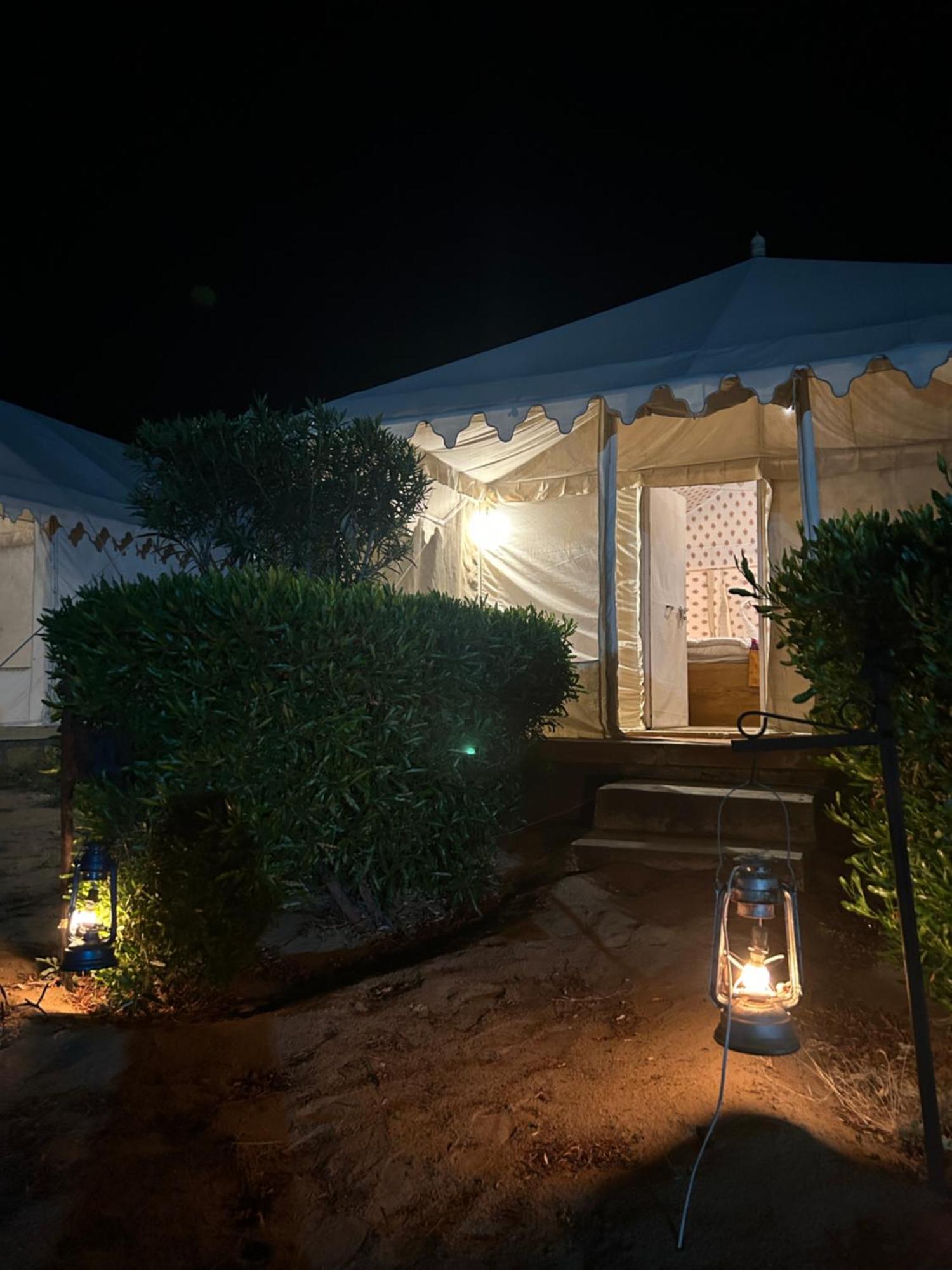 Sunny Desert Camp Kūri Extérieur photo