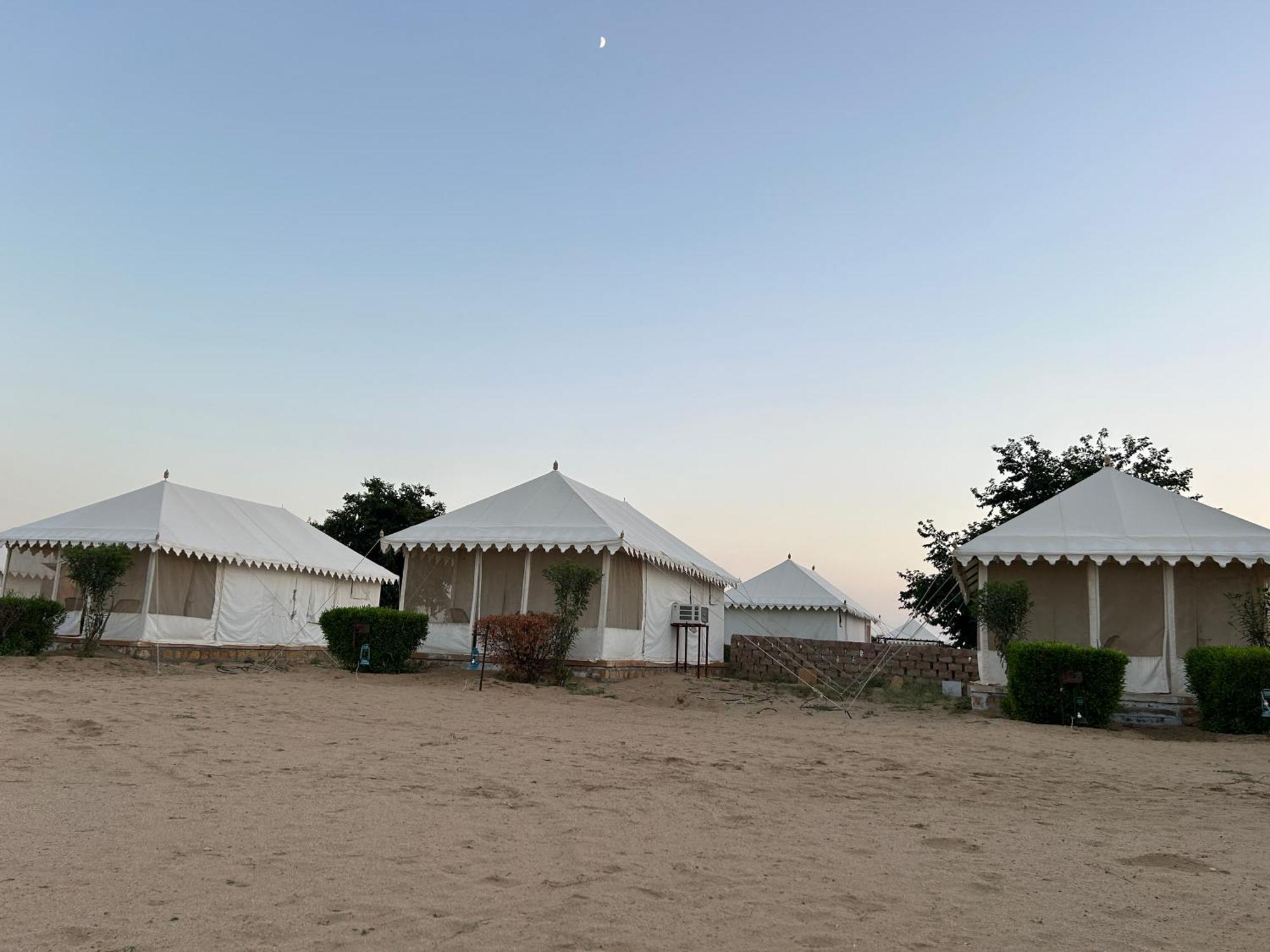 Sunny Desert Camp Kūri Extérieur photo