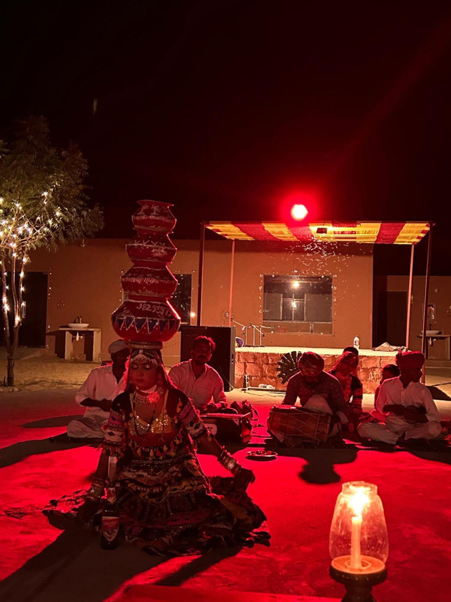 Sunny Desert Camp Kūri Extérieur photo
