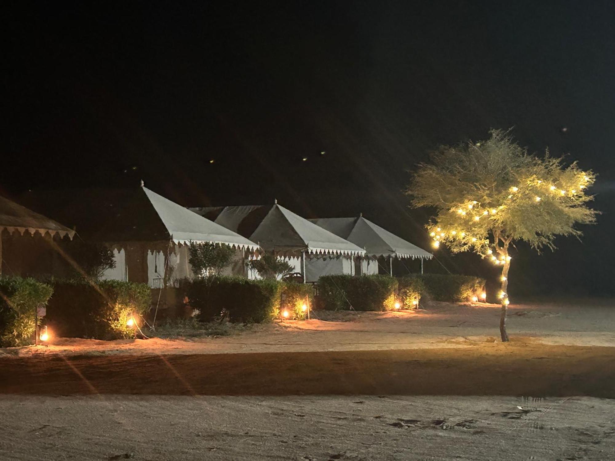 Sunny Desert Camp Kūri Extérieur photo